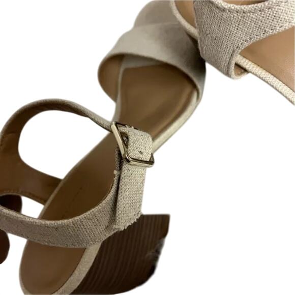 Old Navy Slingback Chunky Heel Sandal Shoes 10 Natural Beige New with Tags - Picture 4 of 13